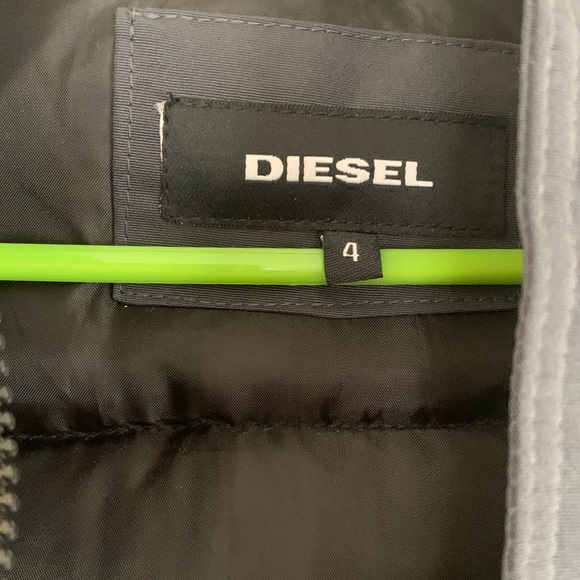 Diesel Youth size 4 Padded Parka w/removable faux fur. New with Tags. - Picture 3 of 8